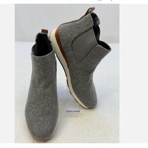B.O.C Women’s Kara Felt Gray Fabric Ankle Chelsea Boots Comfort Pull-On sz 11M